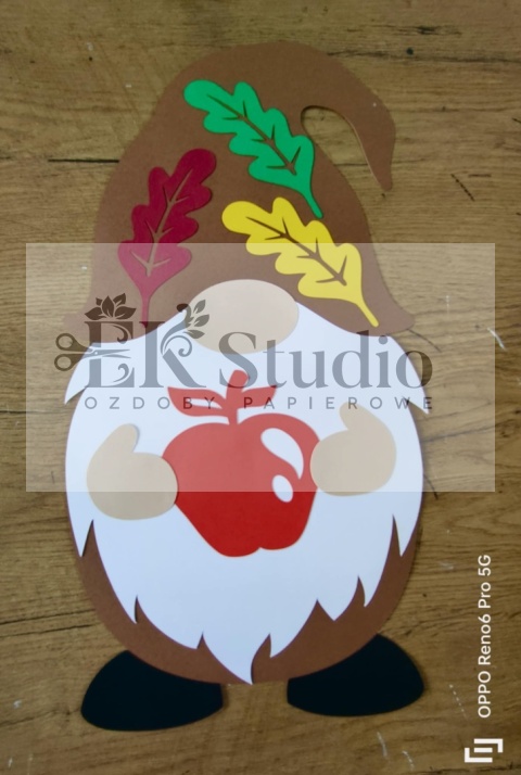 Krasnal jesienny 1 (jabłko i 3liście B.)