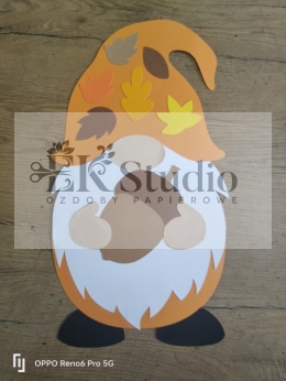 Krasnal jesienny 1 (żołędź i liście)